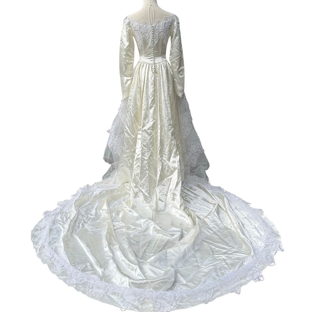 Vintage 50s Women's XS Wedding Dress Satin Lace Wedding Dress Chapel Train - Picture 2 of 11